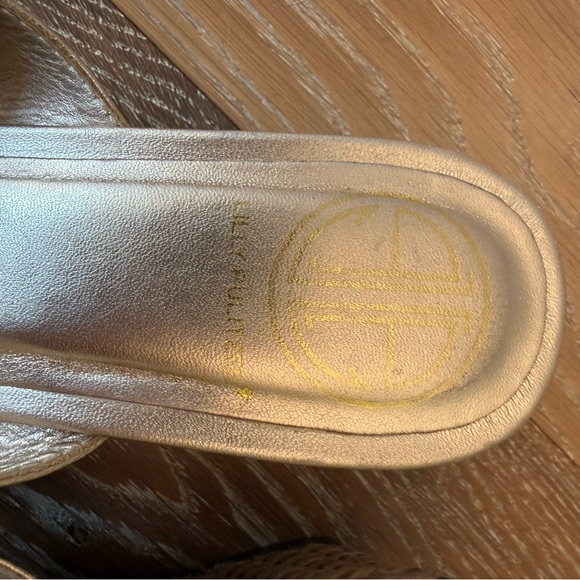 Lilly Pulitzer Mckim Wedge gold Sandals size 9 - Picture 9 of 10